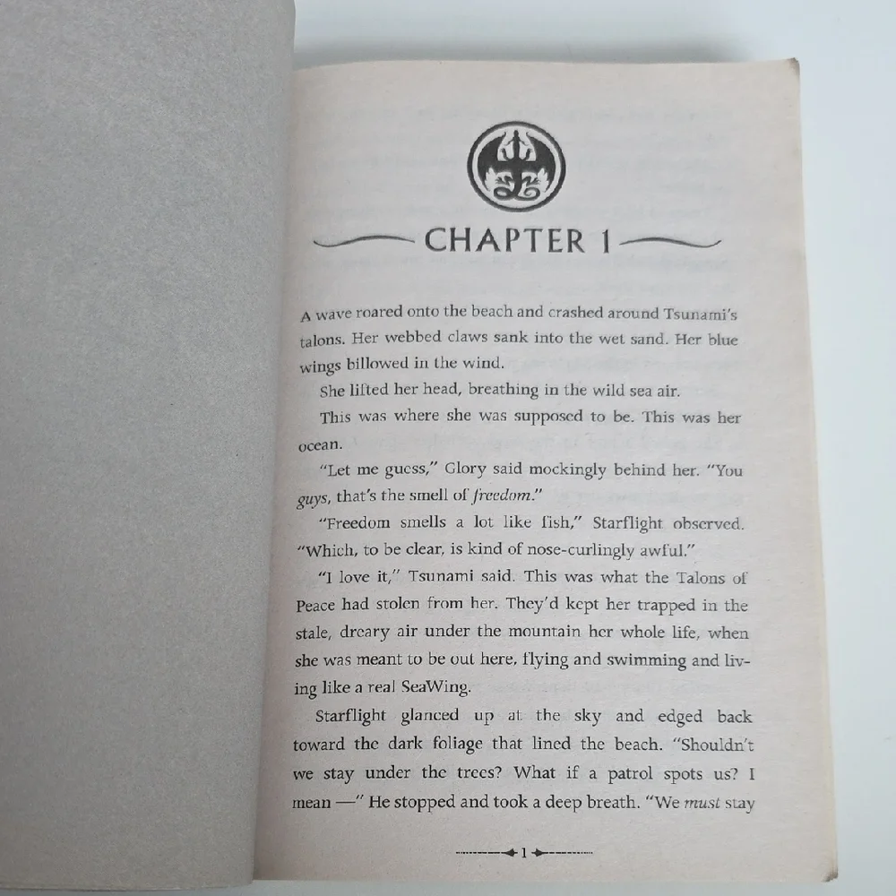 Wings of Fire: The Lost Heir - By Tui T. Sutherland - Chapter Book